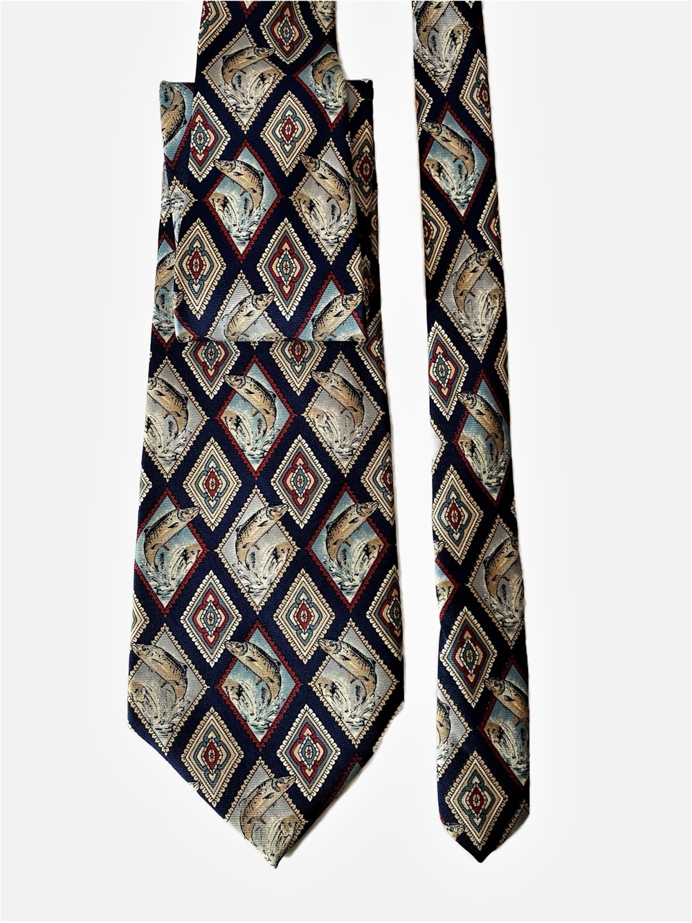 Silk Jumping Fish Ducks Unlimited Diamond Design Vintage Sport Diamond Geometric